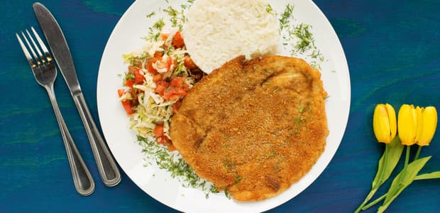 Rezeň a ryža. Gastronomická lahôdka či svätokrádež?