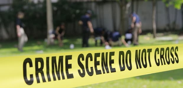 Policajti nechápali! Počas vyšetrovania vraždy im odišla obeť