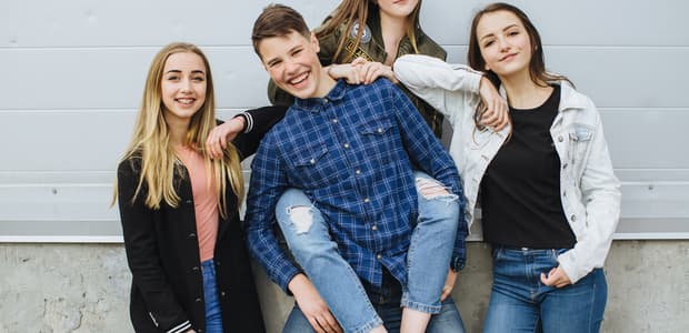 Na výrazy tínedžerov s tlmočníkom?