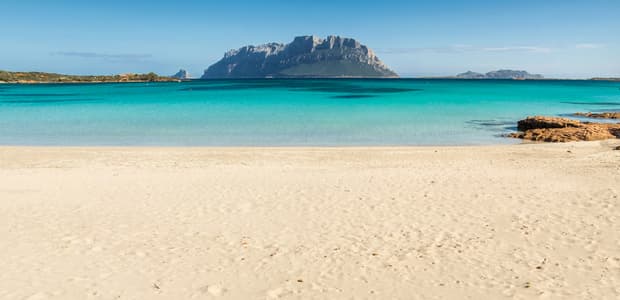 Neuveríte, koľko piesku ukradnú ročne turisti zo Sardínie