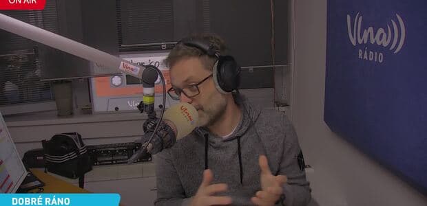 Láska je niekedy hluchá, slepá a stará ako jej majiteľka
