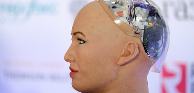 Dokonalý darček pre osamelého chlapa! Robot dokáže (takmer) všetko
