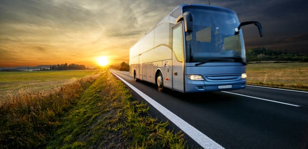 Autobusári chceli jazdou po Bratislave upozorniť na krízovú situáciu