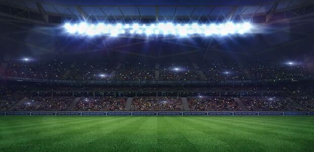 UEFA zrušila limit na počet divákov na štadiónoch