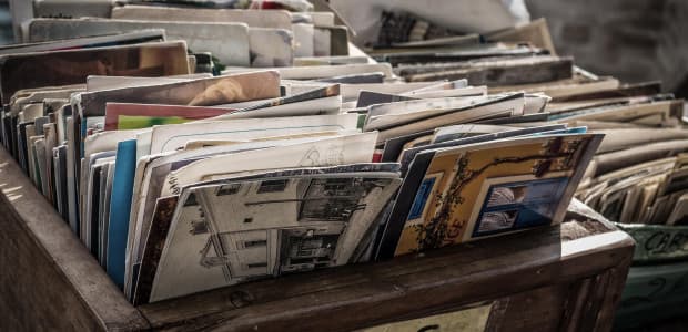Listy, pohľadnice a známky – Keď pošta nosila radosť